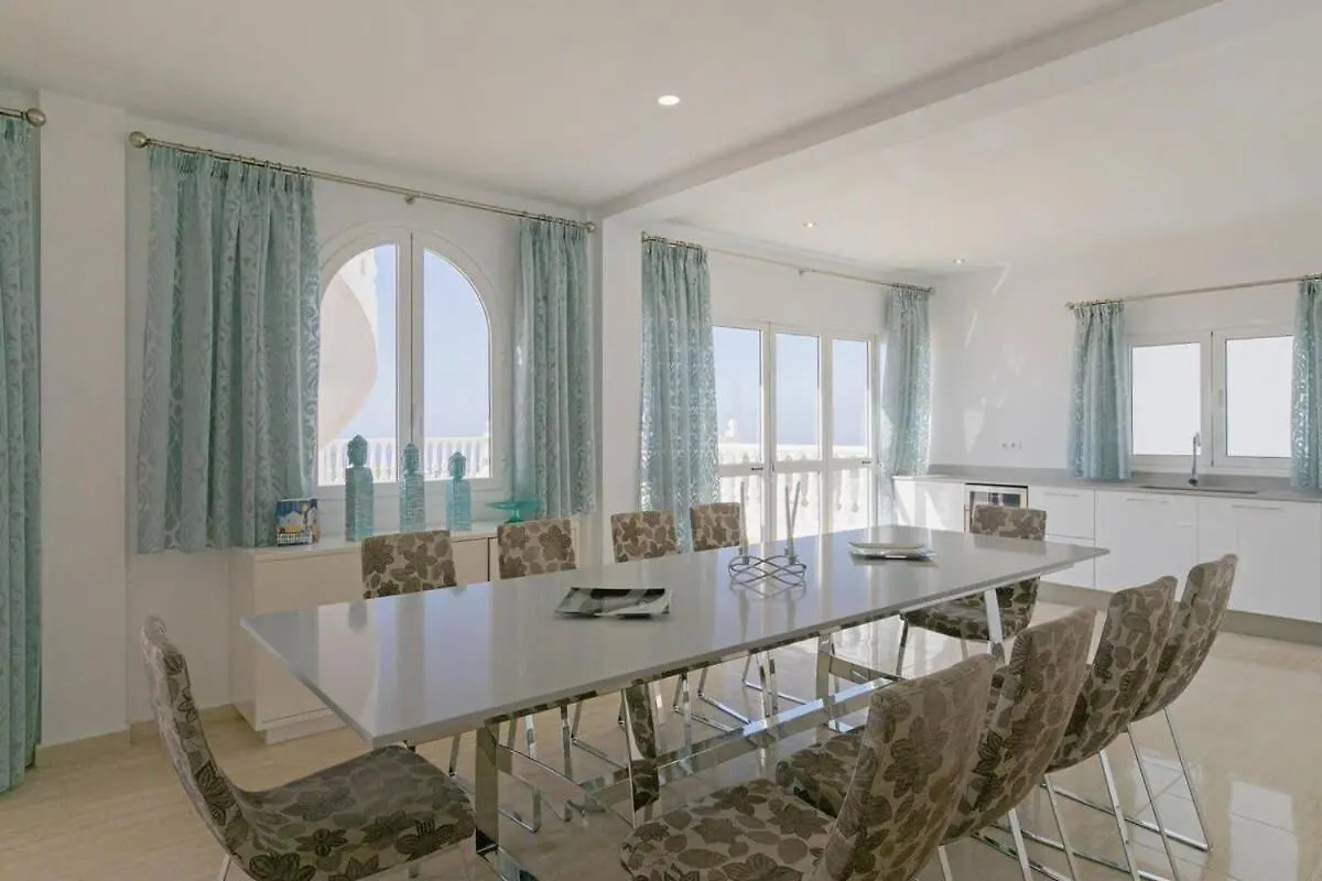 Villa Athena With Private Heated Pool And Sea Views Costa Adeje  Ισπανία