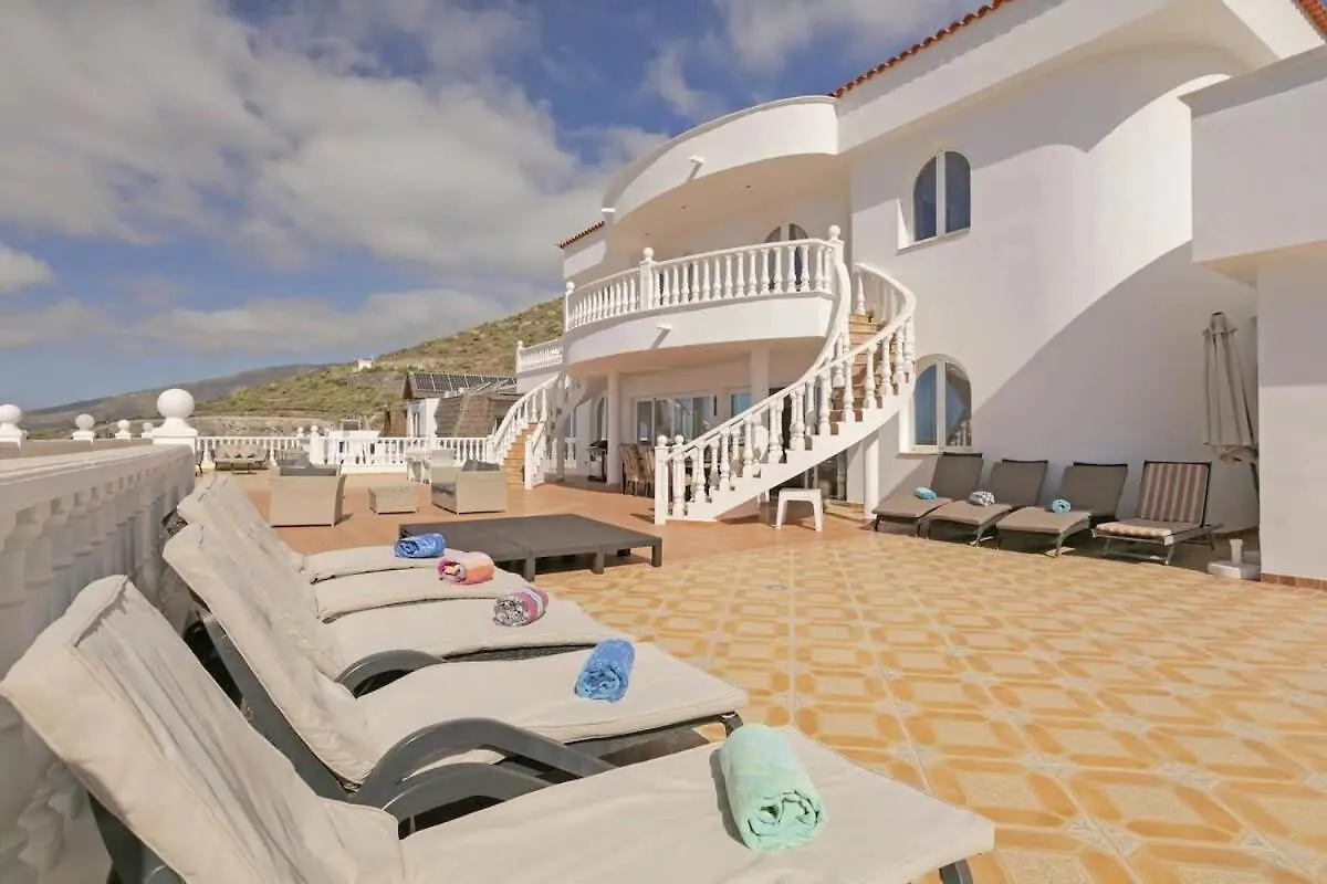 Villa Athena With Private Heated Pool And Sea Views Costa Adeje  Ισπανία