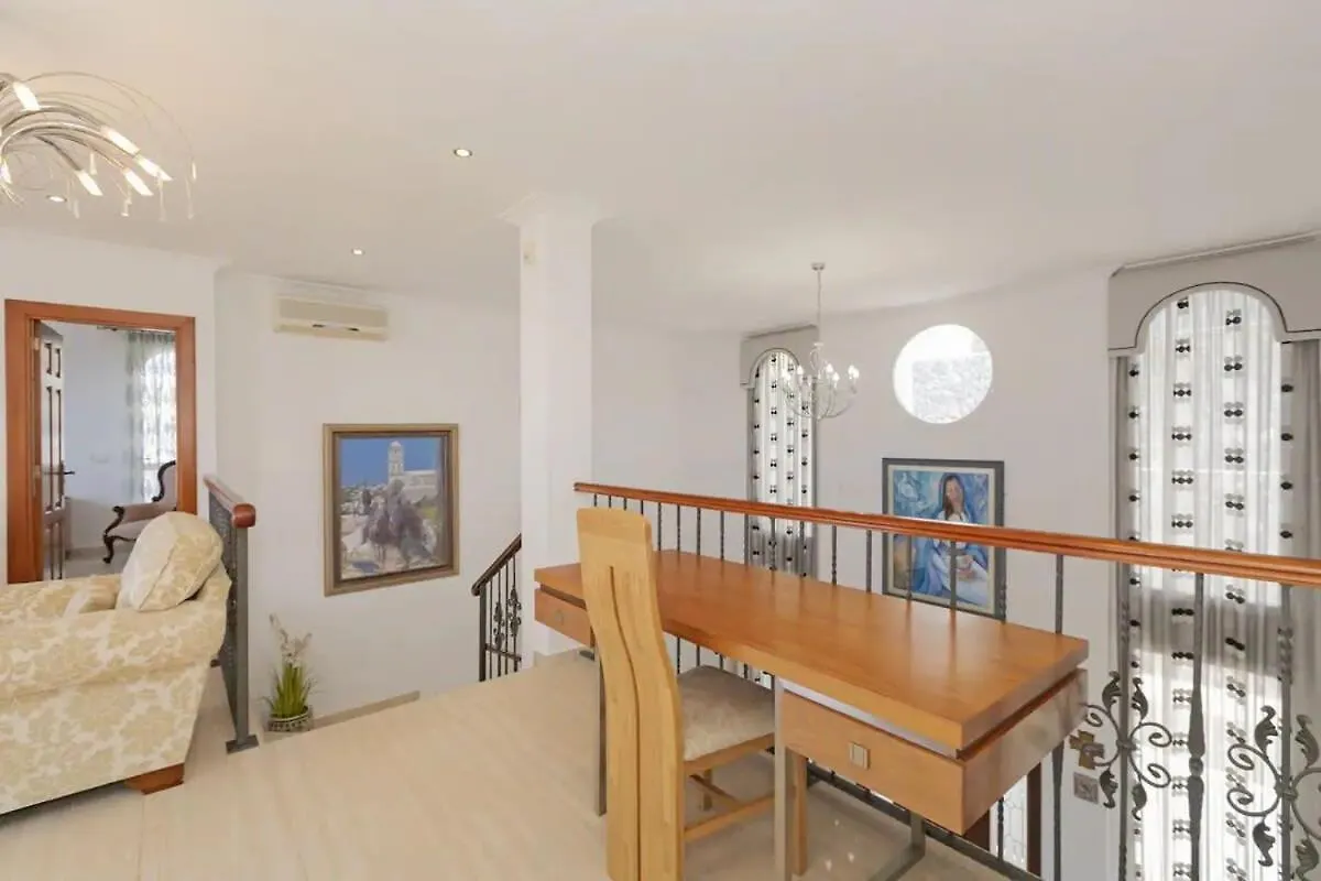 Villa Athena With Private Heated Pool And Sea Views Costa Adeje  0*, Costa Adeje (Tenerife)