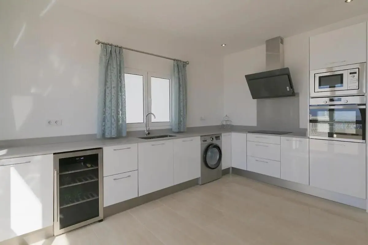 Villa Athena With Private Heated Pool And Sea Views Costa Adeje  Costa Adeje (Tenerife)