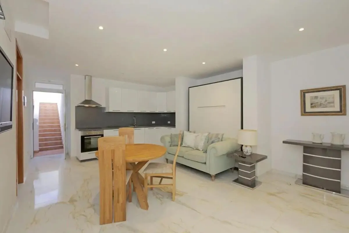 Villa Athena With Private Heated Pool And Sea Views Costa Adeje  Costa Adeje (Tenerife)